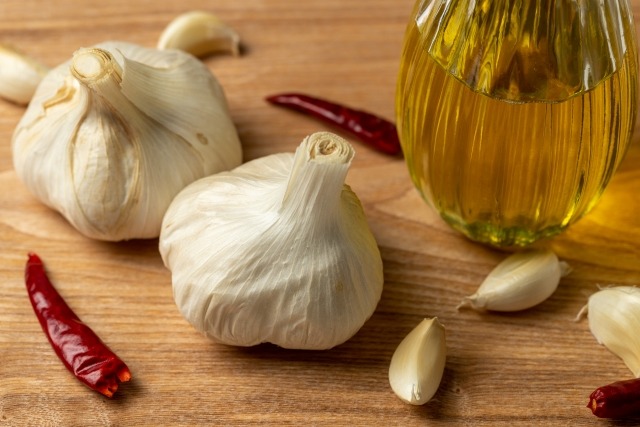 一度知ったら手放せない、ガーリックオイルの魅力