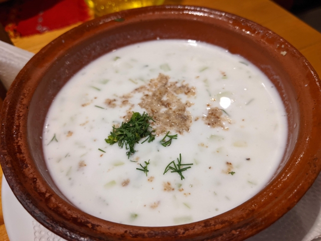 東欧の伝統:にんにくは「魔除け」であり「薬」